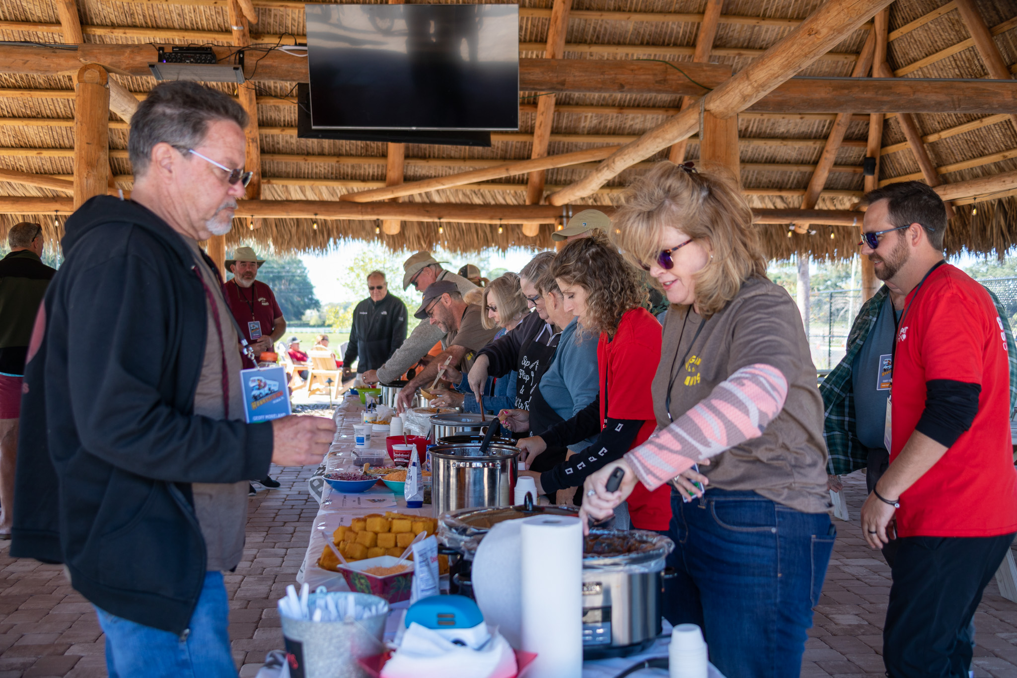 sa_20221118_Hanksgiving_062.jpg